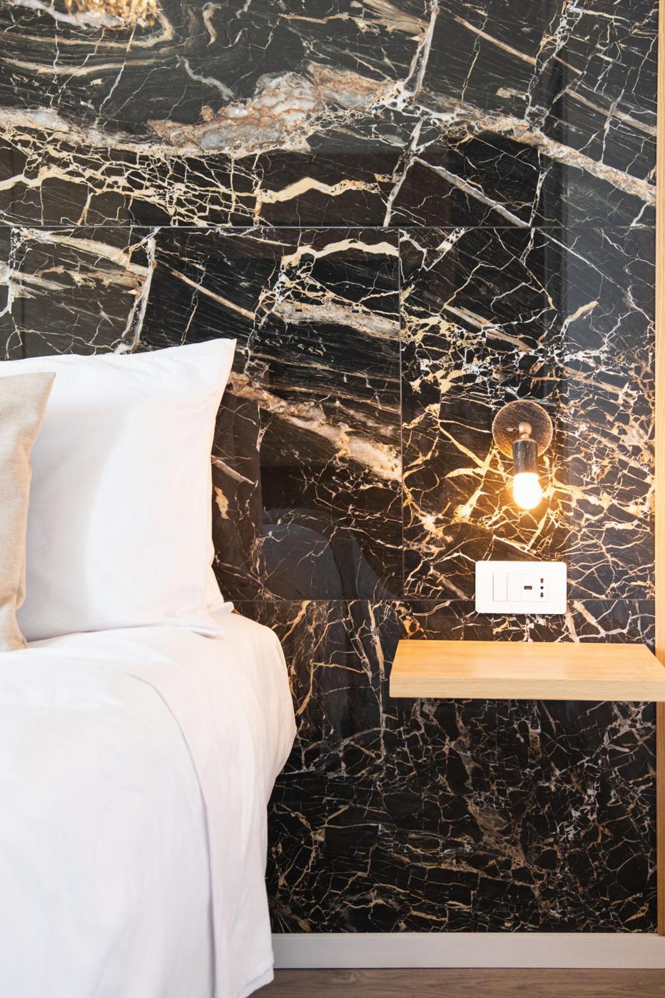 New Elegance Suites Guesthouse Oristano Luaran gambar