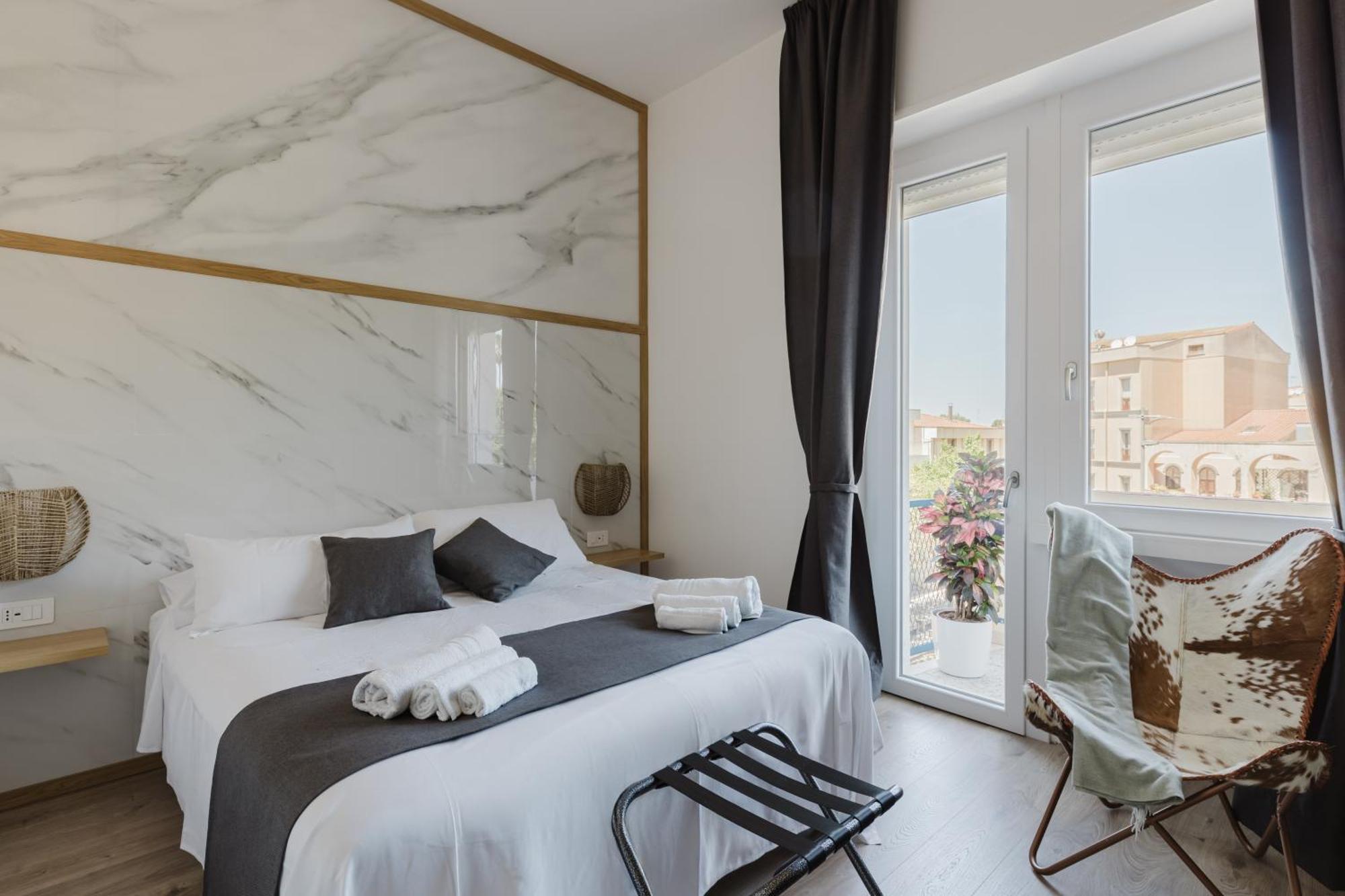 New Elegance Suites Guesthouse Oristano Luaran gambar