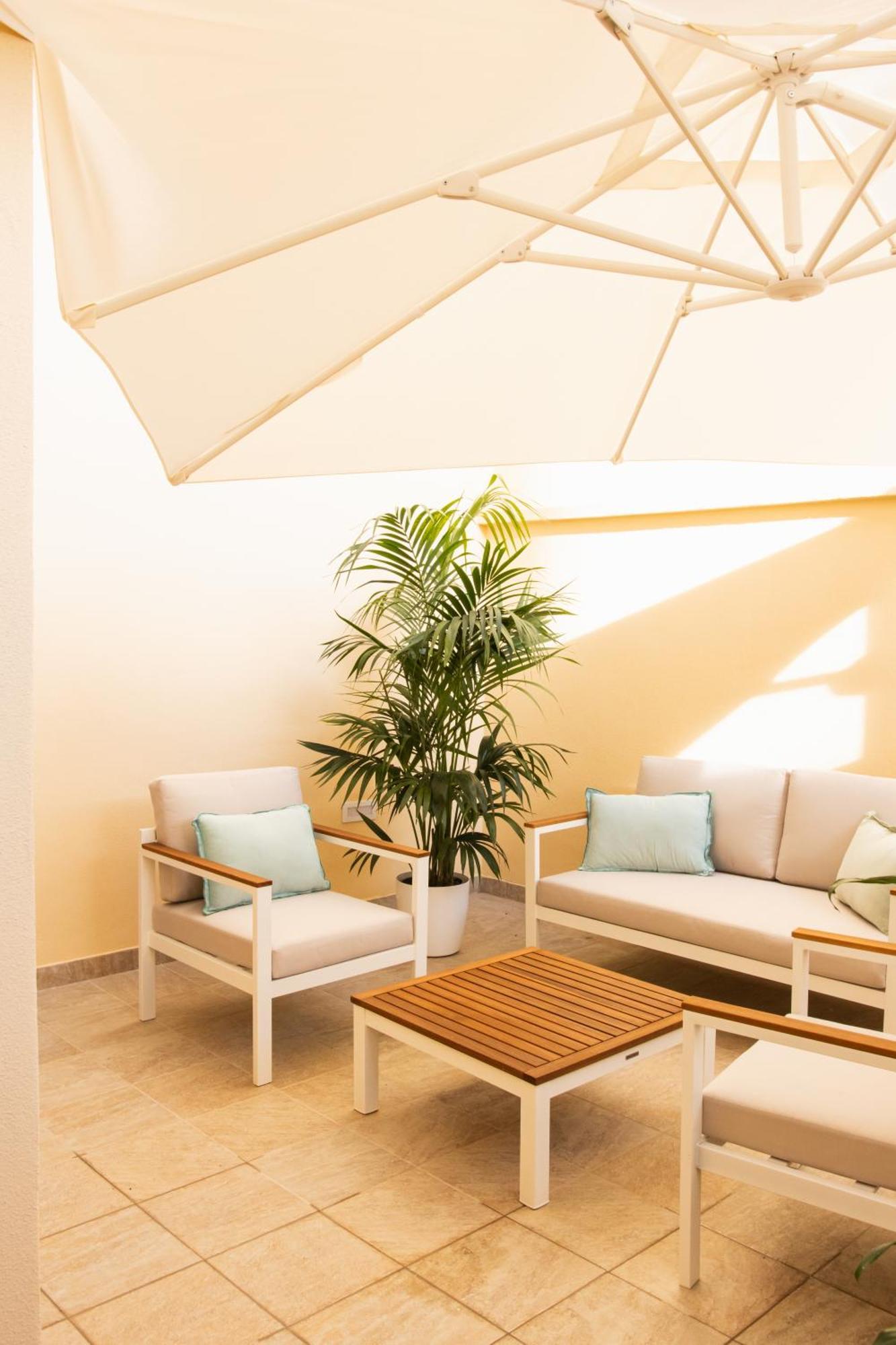 New Elegance Suites Guesthouse Oristano Luaran gambar