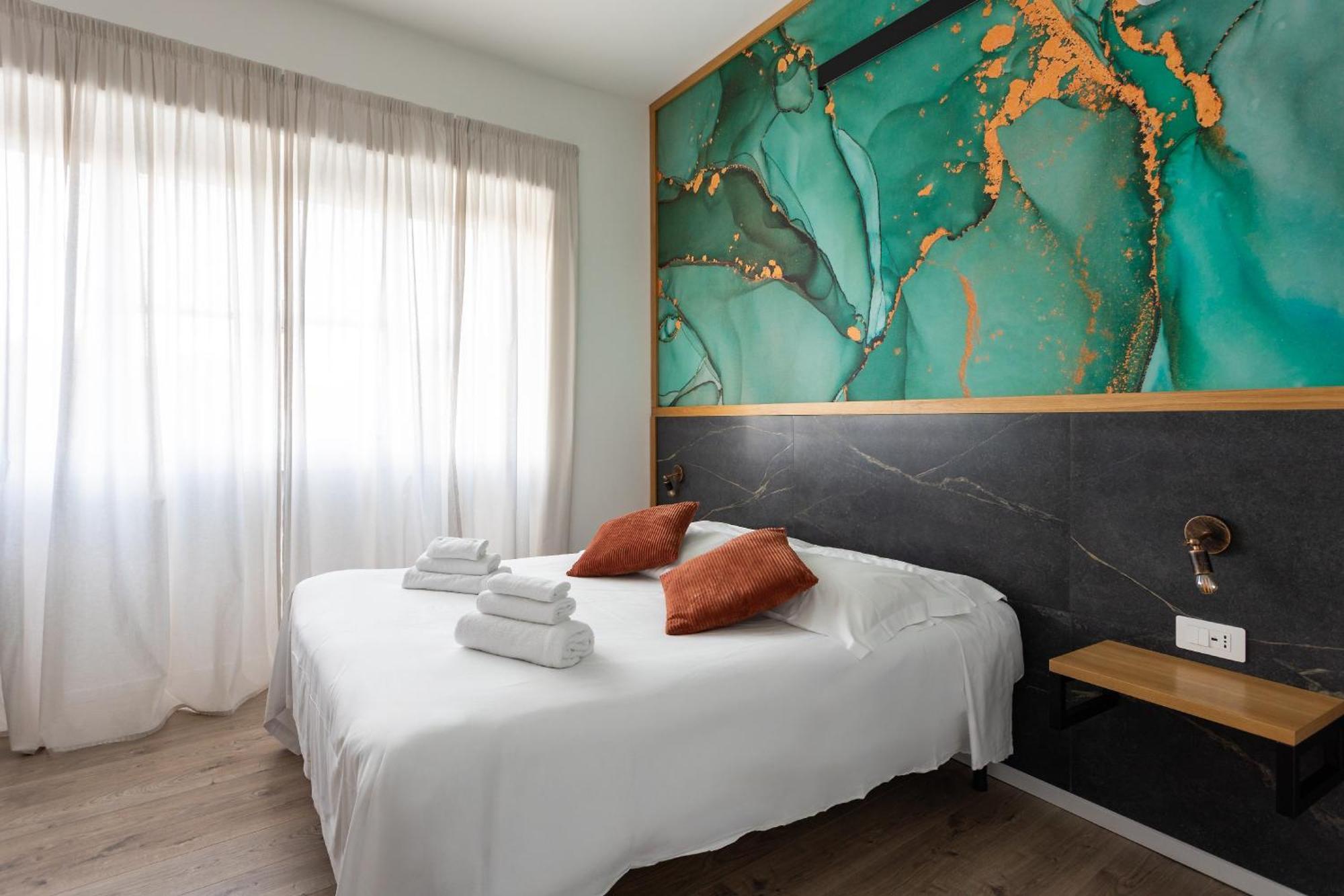 New Elegance Suites Guesthouse Oristano Luaran gambar